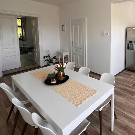 Apartment U Parku